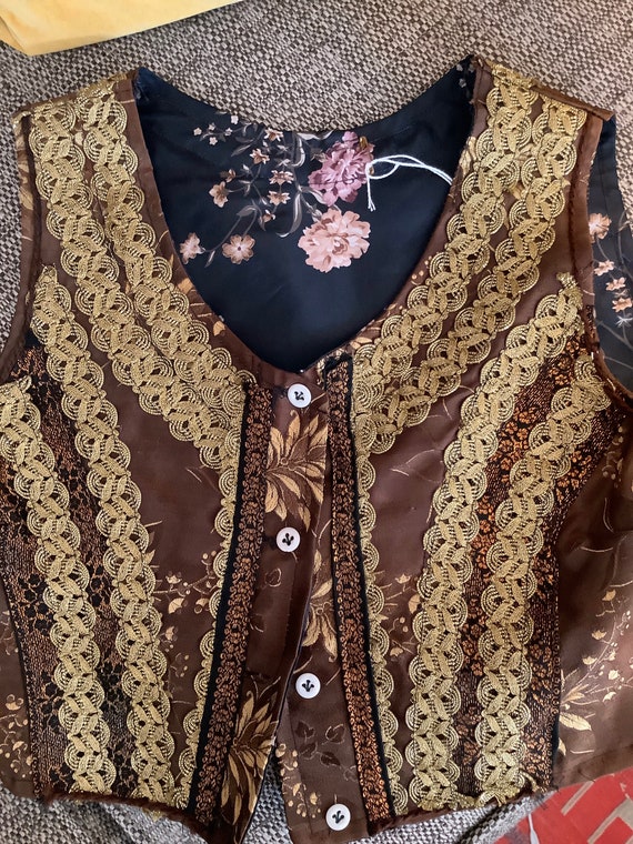 Hungarian bodice