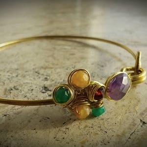 Handgefertigtes Draht Armband Armreif mit Amethyst, Onyx und Granat