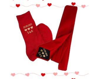 Petit Coffret Chaussettes et Cravate Rouge assorti a personnaliser | Cadeau marié | Cadeau témoin | Souvenir de Mariage |Cadeau St Valentin