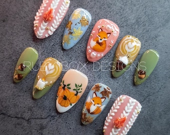 Uñas postizas de otoño: zorro, calabaza, textura de suéter y hojas otoñales / Juego de uñas acogedor hecho a mano