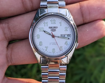 Vintage Refurbished Seiko 5 Automatic Watch - 1980s White Dial - Etsy