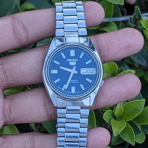 vintage Seiko 5 automatique 7s26-6000 cadran bleu montre homme jour/date en acier inoxydable montre classique japon fait bon état cadeau pour père