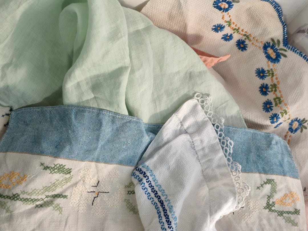 Choice Embroidered Linens, Antimacassars, Dresser Scarves Vintage ...