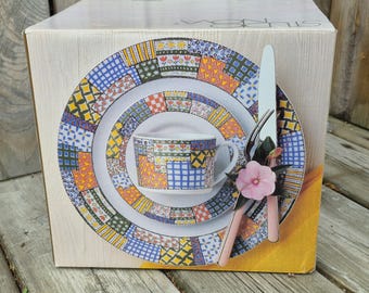 20pc Studio Nova Fine China Dining Set, Homespun Y0268 Pattern, New Old Stock