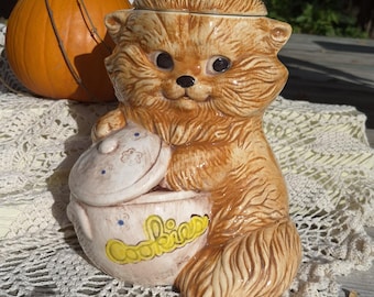 Willy the Walrus Cookie Jar, Doranne California Pottery
