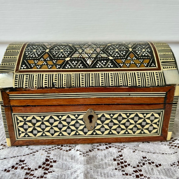 Wooden Inlaid Mosaic Mother of Pearl Jewelry Box Chest, Domed Lid Red Velvet Lining with Key, Vintage Egyptian