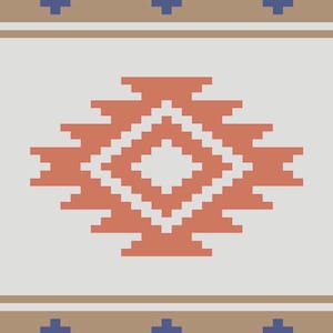 Puede incluir: Diseño de patrón geométrico en tonos naranja, marrón, azul y blanco. El diseño central es una forma de diamante con un diamante más pequeño en el interior. La parte superior e inferior tienen una banda marrón con formas florales azules.