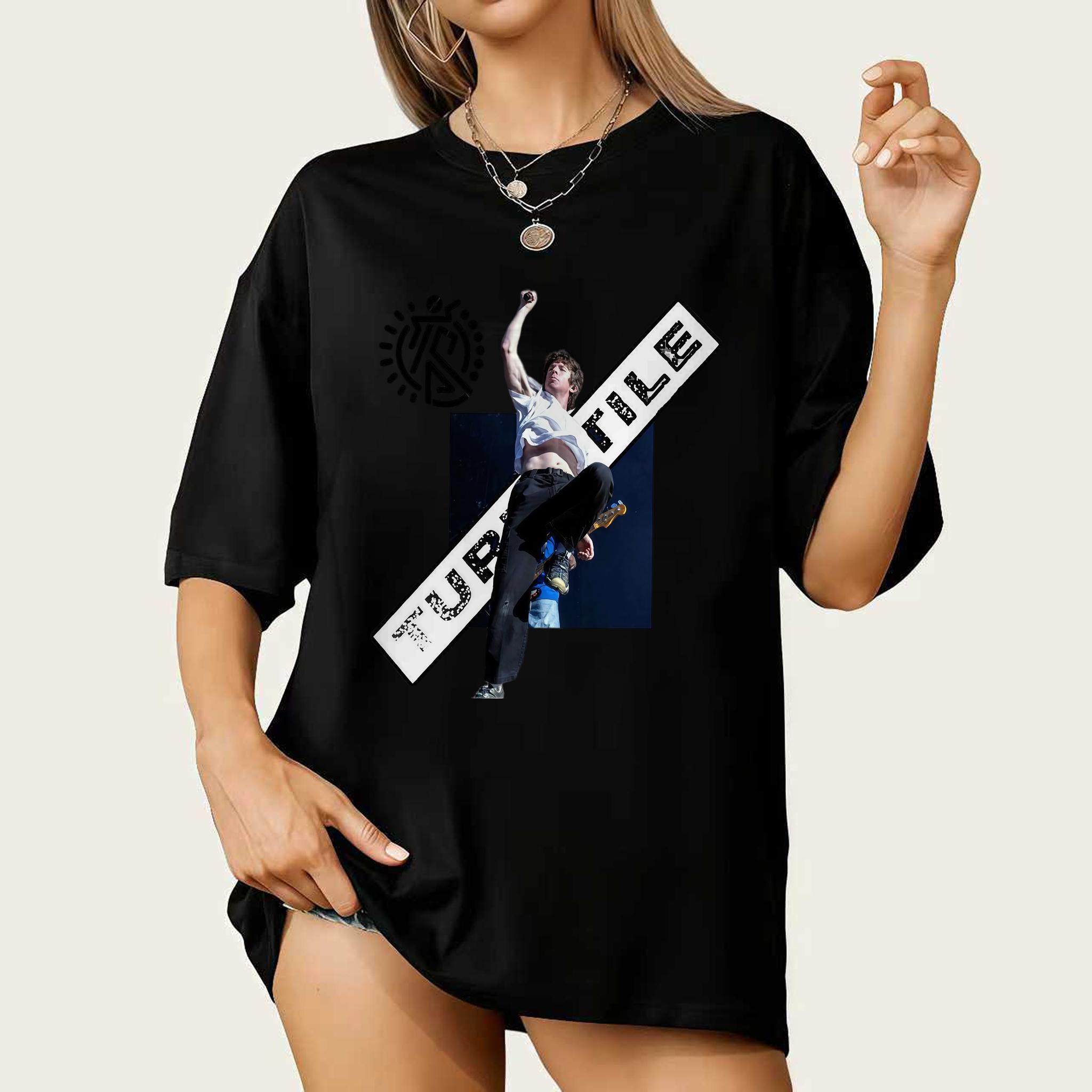 【新品】TURNSTILE ターンスタイル　ツアーグッズ　パーカー　Lサイズ　黒 新品】TURNSTILE ターンスタイル ツアーグッズ パーカー Lサイズ 黒