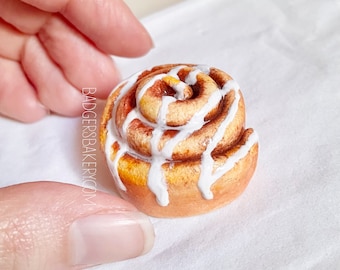 Miniature CINNAMON ROLL from 1/3 to 1/12 scale, Fake Food for Dolls, Mini Pastry for BJD, Blythe, Minifee