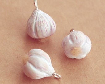 Miniature GARLIC CHARM, Garlic Pendant, Tiny Food Jewelry, Vampire Hunter