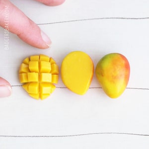 Miniature MANGO Prop, Fake Food for Dolls, Dollhouse Miniature, 1/12, 1/6, 1/4, 1/3 scale