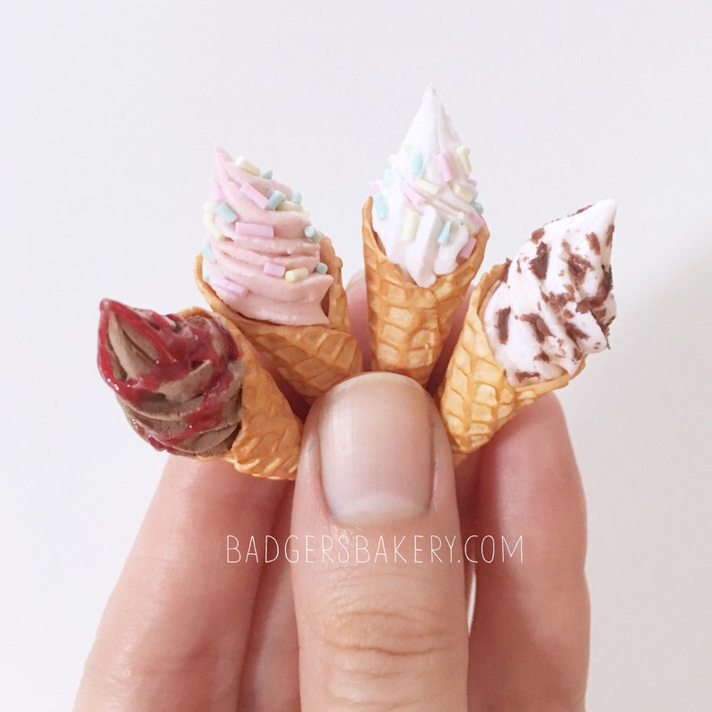 Miniature SOFT SERVE Ice Cream Cone, Summer Treat for Your BJD, Blythe and Other Dolls 1/6, 1/4, 1/3 Scale, msd, sd, yosd 