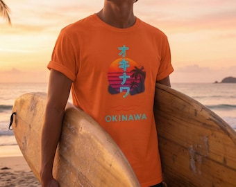Okinawa Waves T-shirt | Neon Japan-serie | Japans zonsondergangontwerp | Tropische Vaporwave-streetwear | Japans eilandcadeau