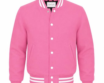 Chaqueta universitaria rosa de lana, bomber clásica estilo Letterman, estilo streetwear universitario.