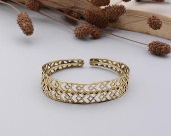 VTG Brass Floral Cutout Bangle Bracelet Openwork Vine Design 