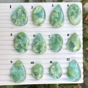 Bloemrijke chatoyante hemimorfiet cabochon, natuurlijke groene hemimorfiet met glas, edelsteen voor het maken van sieraden, losse steen, draadomwikkelde steen.