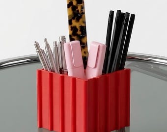 Archivo STL del portalápices de 4 compartimentos Quadri Desk, organizador de escritorio Bauhaus para impresión 3D, portalápices con cuadrícula geométrica, descarga digital STL
