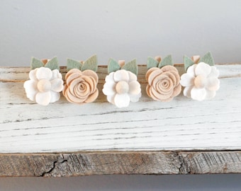 Neutral Felt Flower and Rose Decorative Clothespins- Photo Display -Nursery, Monthly Photo, First Birthday, Wedding Decorations- Ivory Taupe