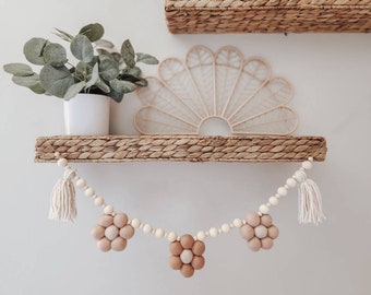 Daisy Wall Garland- Blush Pink-  Daisy Baby Shower- Birthday Tassel Banner- Farmhouse Decor- Daisy Wall Garland - Daisy Party Decorations