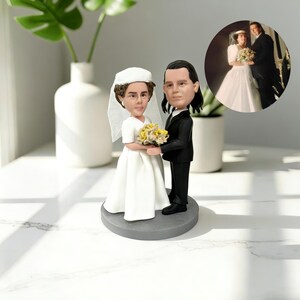 Custom Bobble Head for newlywed couple, Custom Couple Bobble Head, Wedding Cake Topper, Personalized Gift for Husband, Birthday Gifts