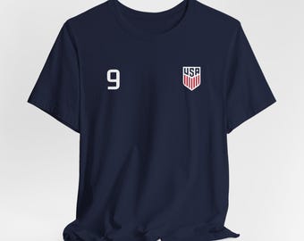 Personalisiertes T-Shirt WM USA Fussball 2026 | Unisex Baumwolle T-Shirt Amerikanische Flagge