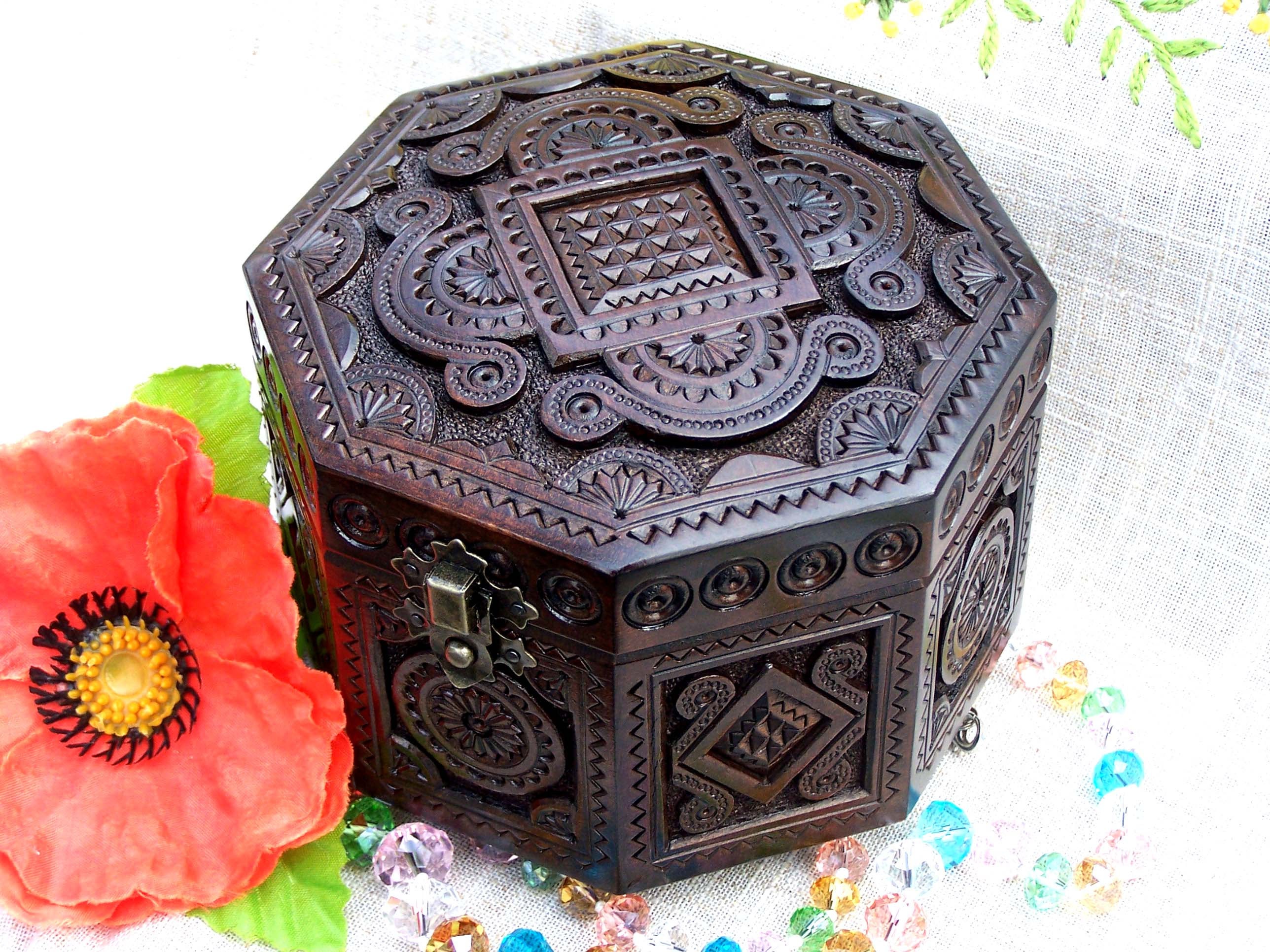 Wooden box Jewelry box Ring box Wood box Wood carving Wedding | Etsy
