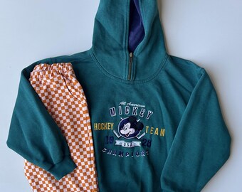Vintage Mickey & Co 1928 Sweatshirt maat 98/104-110 (Leeftijd 3-4 jaar)