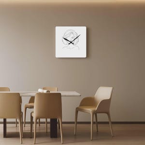 Reloj de pared acrílico de Brigitte Bardot, retrato artístico de línea moderna, decoración del hogar contemporánea, elegante y chic, idea de regalo para ella imagen 4