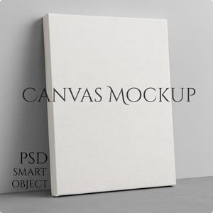 Maqueta de lienzo vertical PSD: objeto inteligente para presentaciones artísticas