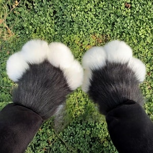 Accessoire pour combinaison Furry Paws : pattes de main cosplay