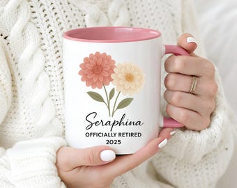 Tasse florale personnalisée cadeau de départ à la retraite Tasse à café personnalisée officiellement retraitée 2025 avec nom Belle tasse fleurie pour collègue ou ami