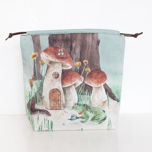Knitting Project Bag, Knitting Bag, Crochet Project Bag, Knitters Bag, Bag for Knitters, Yarn Bag, Yarn Organizer, Project Bag,Mushroom Frog