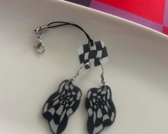 Pendientes de cuadros negros con soporte para pendientes