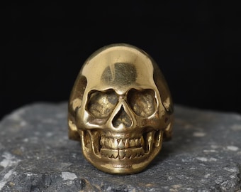 Anillo de calavera de latón: joyería gótica de motociclista Memento Mori, anillo de la muerte
