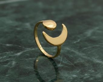 Crescent Moon Brass Ring | Handmade Minimalist Lunar Jewelry | Gold Moon Phase Ring | Boho Celestial Adjustable Band | Gift for Her