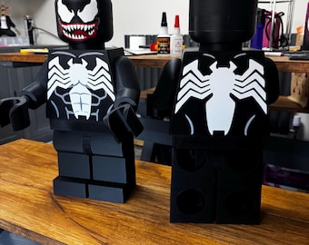 Modelo Lego de Venom impreso en 3D de 16 pulgadas.