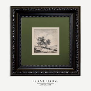 Peut inclure: Impression d'art de paysage en noir et blanc avec des arbres et un ciel nuageux, encadrée dans un cadre foncé et orné. L'œuvre est encadrée avec un fond vert. Les mots "FRAME HAUSe ART GALLERY" sont imprimés en bas.