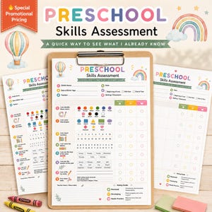 Può includere: Un modulo di valutazione delle competenze prescolari su una cartellina, con sezioni per colori, forme, numeri, lettere, giorni, mesi e scrittura. Il documento include un grafico con arcobaleno e mongolfiera con il testo Preschool Skills Assessment.