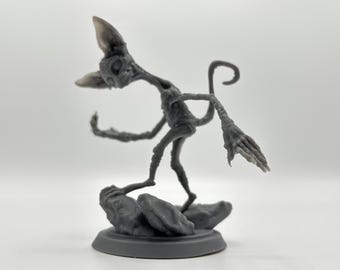 Figura de Gary, el majestuoso gato esfinge – Escultura de ciencia ficción de resina impresa en 3D (8,9 cm)