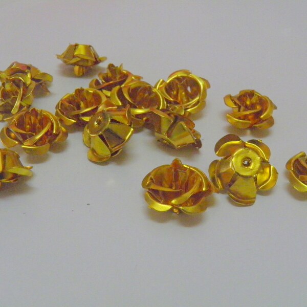 15 pcs Flower, Metal, Embellishment, Metallic yellow