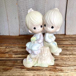 Vintage Johnathan and David Figurine/ Retro Collectible Precious Moments/ Love One Another Statue/ Giftware/ Seventies Enesco Gift for Her