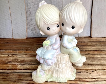 Vintage 1978 Jonathan & David Precious Moments (22-1) Love One