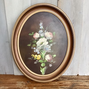 Vintage Floral Still Life Oil Painting: Retro Oval Framed Art, Mid-Century Cottage Decor