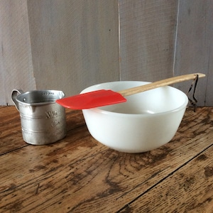 Vintage Anchor Hocking Fire King Mixing Bowl /Milk Glass Mixing Bowl  / Fire King Nesting Bowl / Anchor Hocking Bowl / White  Mixing Bowl