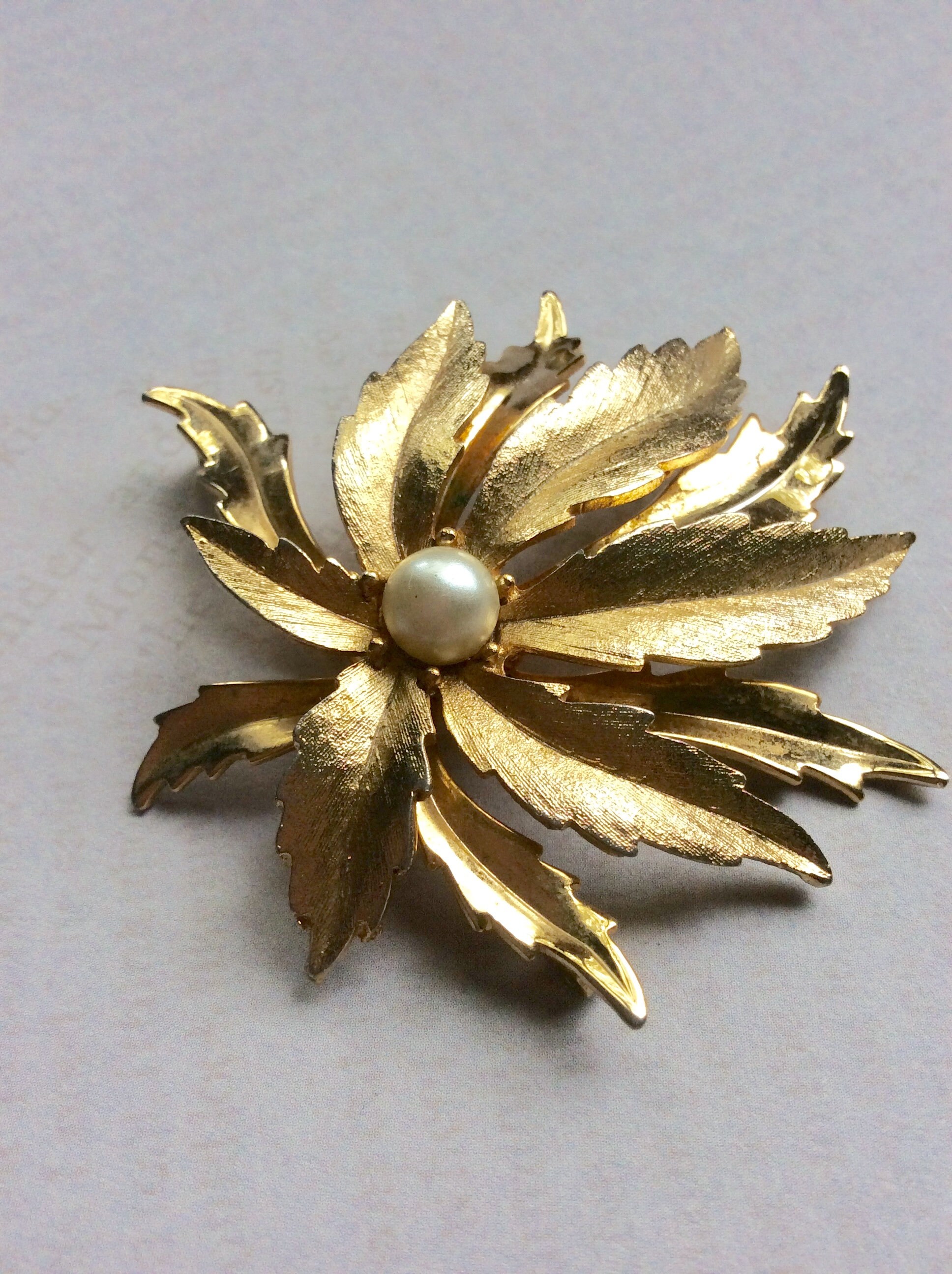 EMMONS ヴィンテージ ブローチ Vintage 1950s Emmons Rhinestone Brooch and Earring Set - Etsy