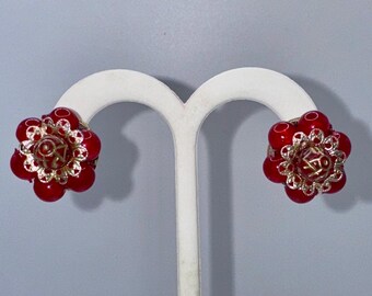 Clips D'oreilles Anciens Dorés Avec Perle Triangulaire Rouge - Occasion Bon état, Matière émail