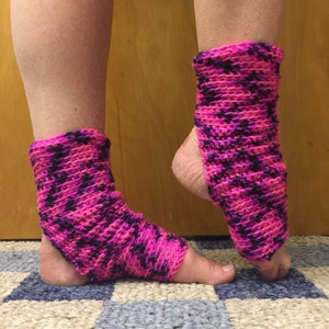 Yoga Socks in Panther Pink - for Dance, Yoga, Pedicures, Pilates.
