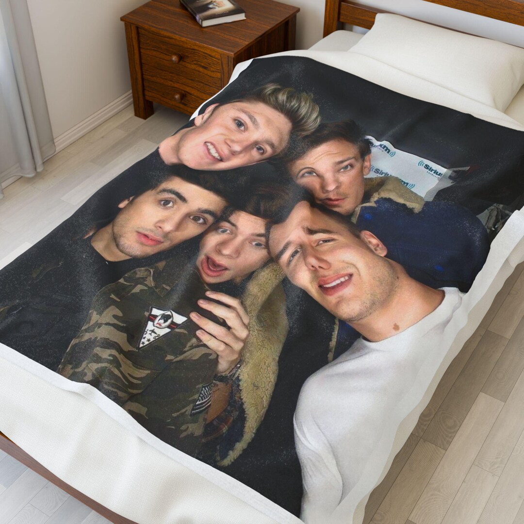 One Direction Throw Cozy One Direction Velveteen Plush Blanket Soft Throw for Movie Nights ...