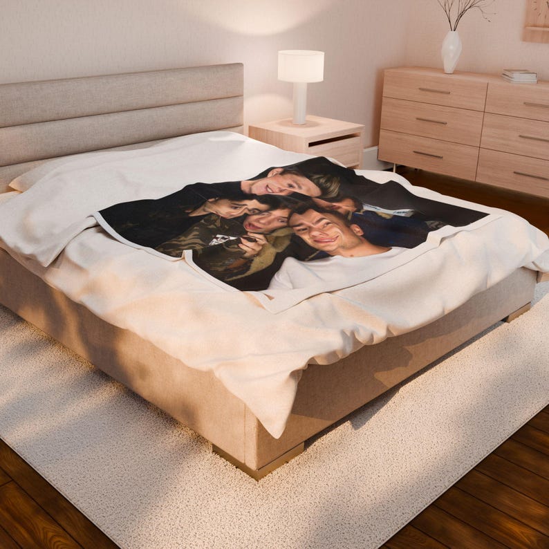 One Direction Throw Cozy One Direction Velveteen Plush Blanket Soft Throw for Movie Nights ...