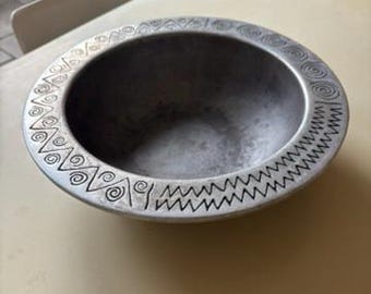 Vintage Wilton Armetale Pewter Serving Bowl "Reggae" Pattern